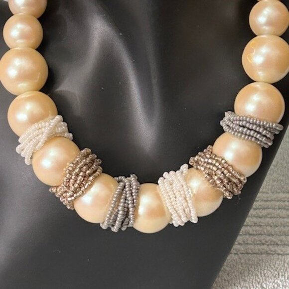 Beaded Pearl Necklace - Picture 2 of 4